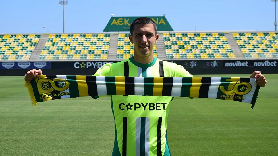 Atacante espanhol Aitor Cantalapiedra, de 29 anos