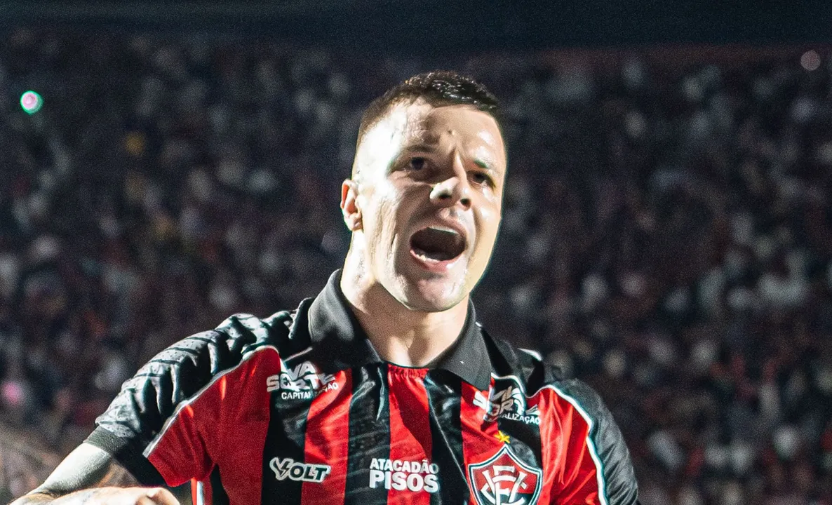 Renato Kayzer, atacante do Vitória