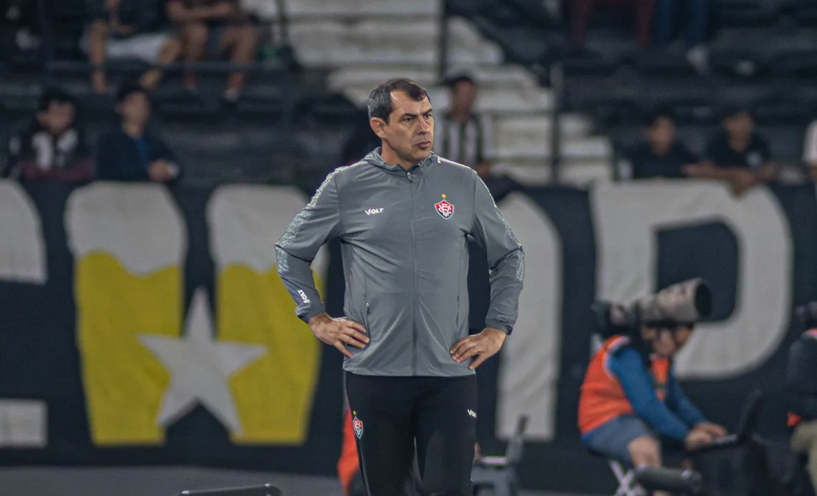 Fábio Carille, técnico do Vitória