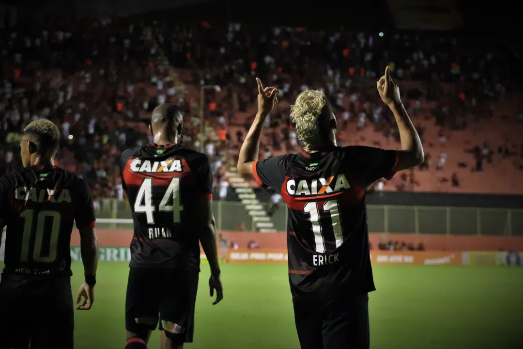 Atualmente no elenco do Vitória, Erick fez o gol da vitória diante do Sport no Barradão em 2018
