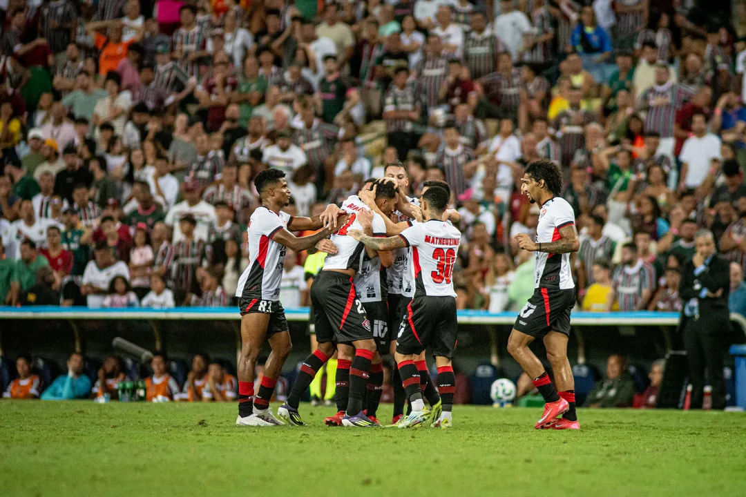 Vitória mira histórico invicto no Maracanã no duelo contra Flamengo