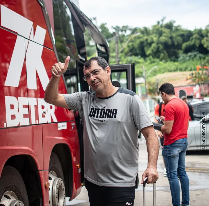 Técnico Fábio Carille promoverá mudanças no Vitória para pegar o Mirassol