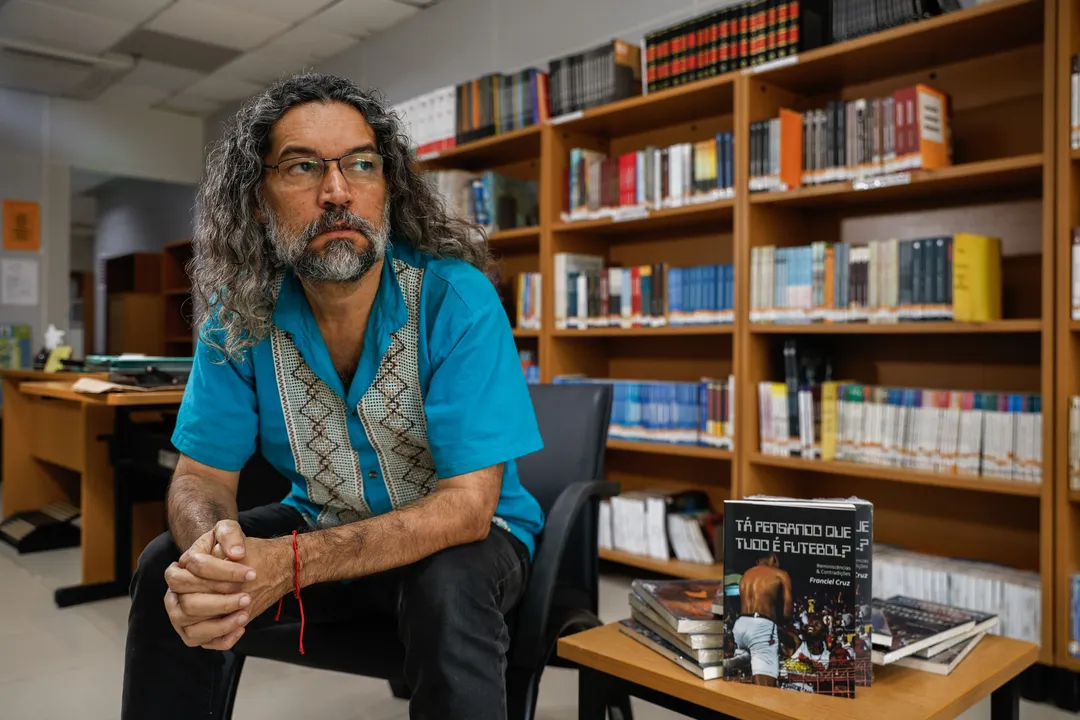 Franciel Cruz é jornalista e escritor