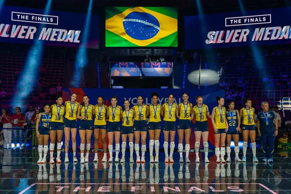 Saiba tudo sobre a final da Liga das Nações Feminina 2025 entre Brasil e Itália, com declarações de José Roberto Guimarães e a preparação da seleção para o Mundial de vôlei.
