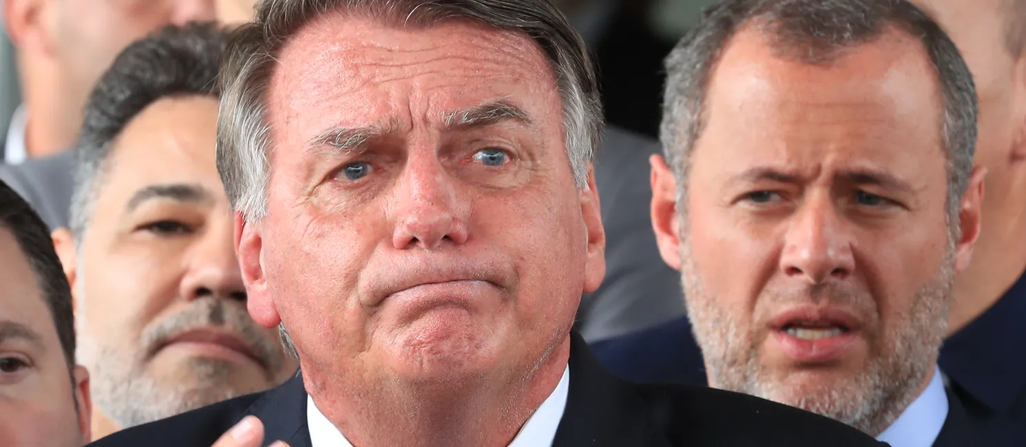 Jair Bolsonaro é liberado para fazer procedimento médico