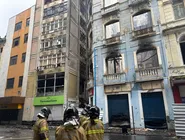 Segundo informações preliminares, o incêndio teve início no edifício ao lado do local onde funcionava a empresa "A Lâmpada"