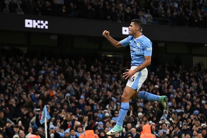 Mesmo recuperado, Rodri segue no banco do Manchester City