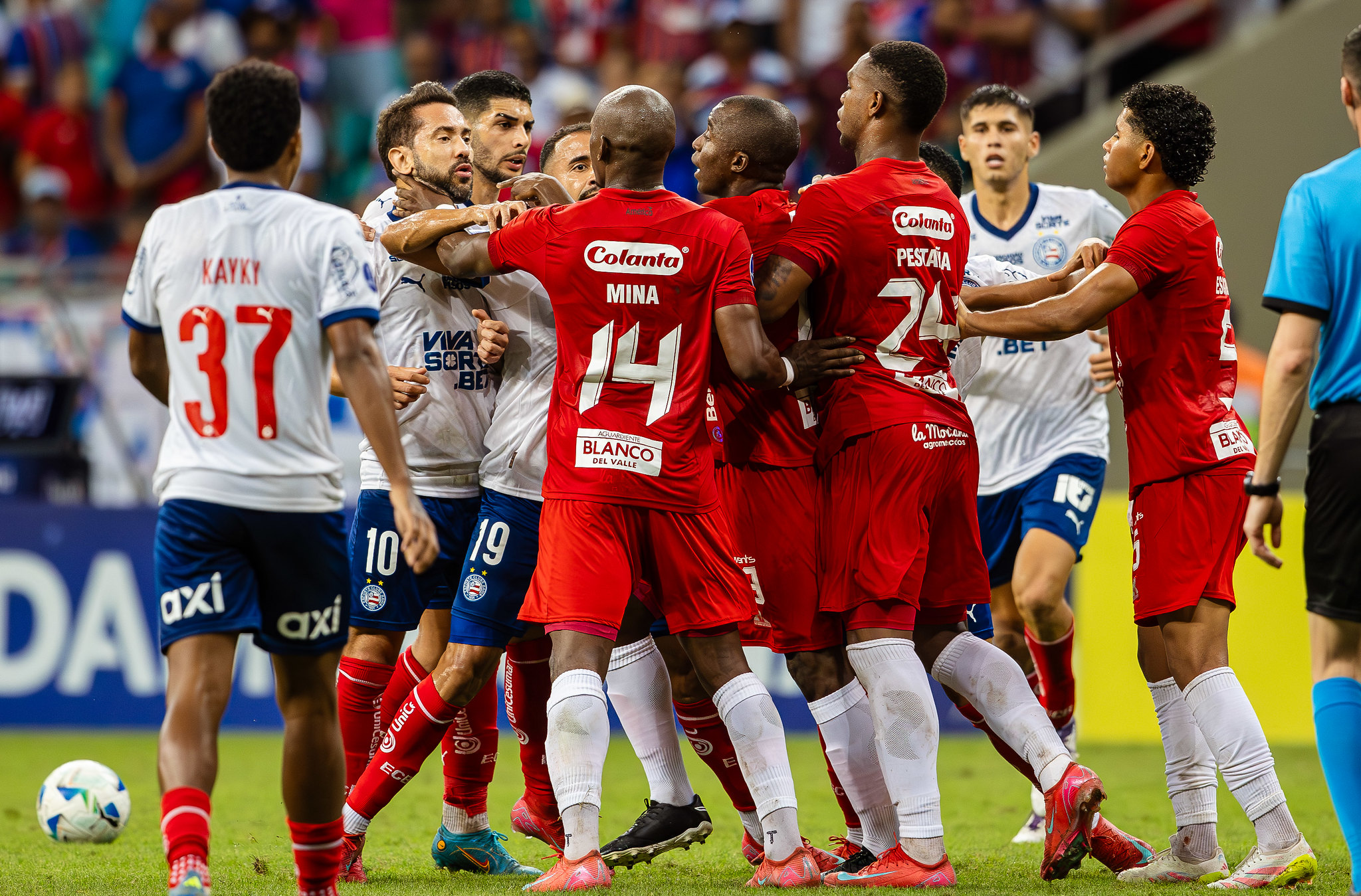 Bahia x América de Cali: veja o desempenho do rival contra brasileiros