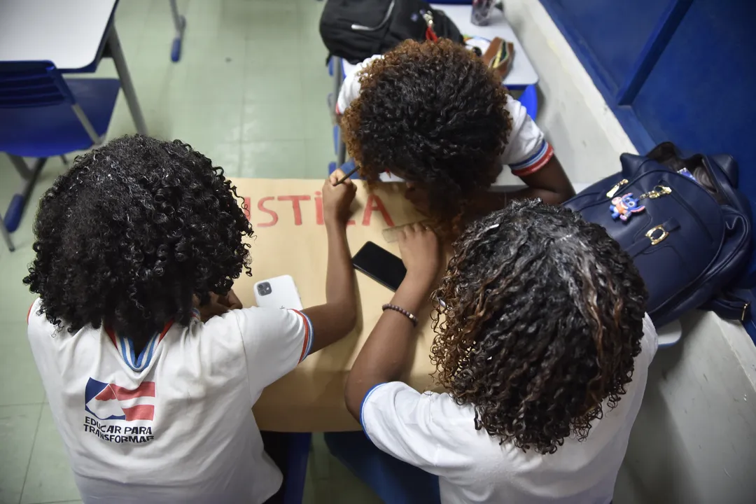 Proibição do uso de telefone celular nas escolas