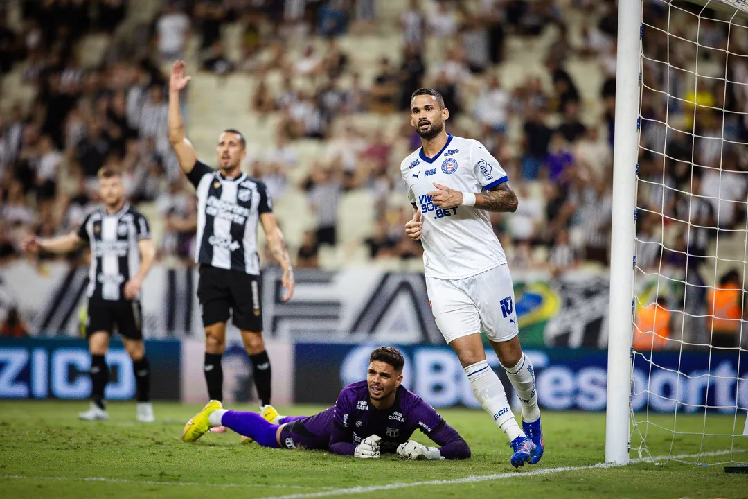 Willian José valorizou o empate do Bahia contra o Ceará e destacou a importância de somar pontos para não perder a vaga no G-6