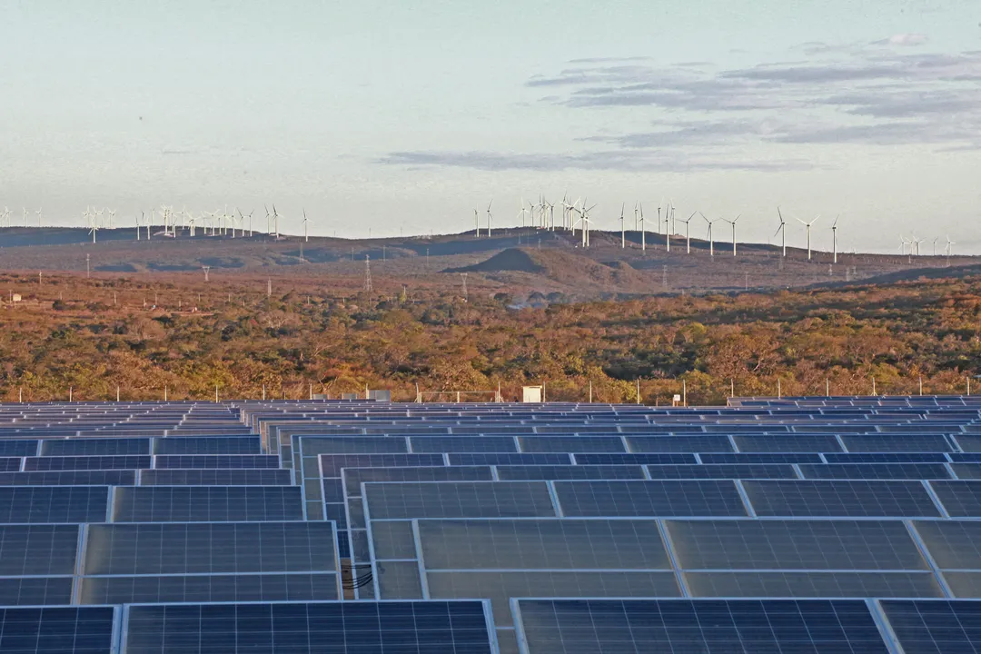 Parque de Energia Solar da Renova/ Caetité - Parque Híbrido