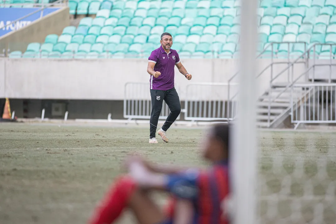 Após a dolorosa derrota na final da Copa do Nordeste Sub-20, o técnico Leonardo Galbes garante que a perda do título não desvia o Bahia de seu projeto ambicioso de construir a melhor base do Brasil.