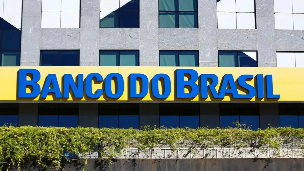 Salário com benefícios  pode chegar a R$ 6.948,80