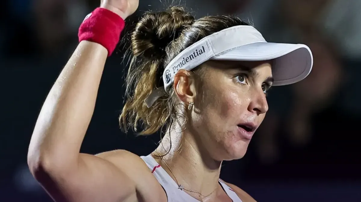 Bia Haddad, atual campeã do WTA de Seul, foi eliminada nas oitavas de final após uma derrota de virada para a alemã Ella Seidel. A brasileira segue na disputa por duplas.