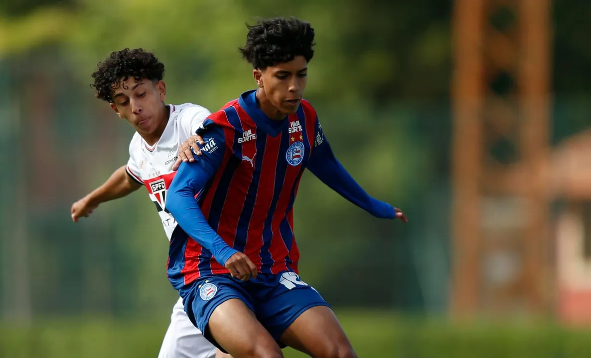 São Paulo e Bahia entraram em campo nesta terça-feira
