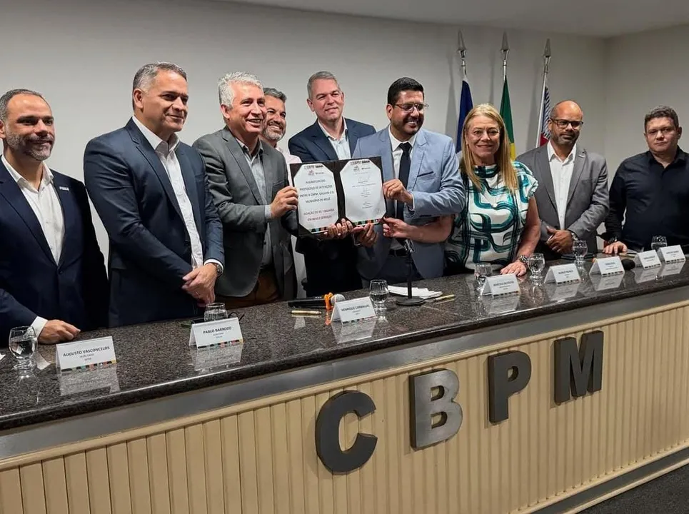 Ato de assinatura do termo de intenções