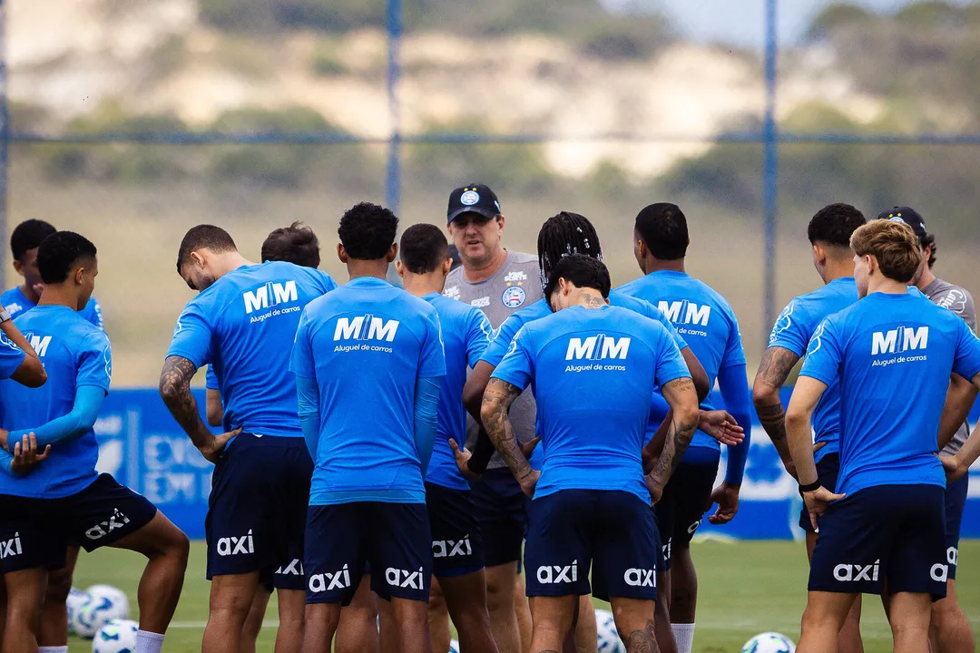 Com a ausência de sete jogadores, o Bahia finalizou a preparação para enfrentar o Vasco em São Januário. A boa notícia fica por conta do retorno de Ademir, que reforça o ataque tricolor
