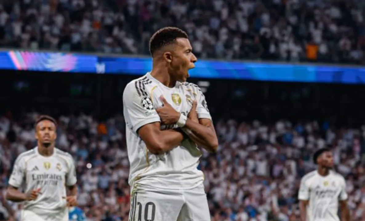 Kylian Mbappé comemorando gol pelo Real Nadrid