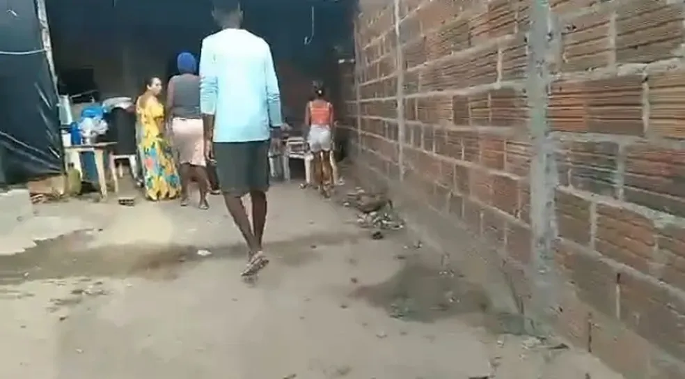 Entre as vítimas de Jequié, estão uma mulher grávida de 9 meses, e uma menina, de 5 anos