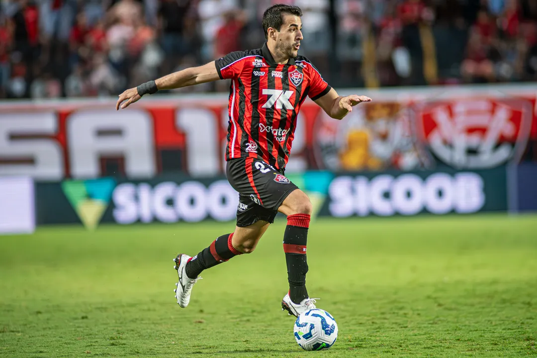 Vitória e Grêmio se enfrentam pela 25ª rodada do Brasileirão