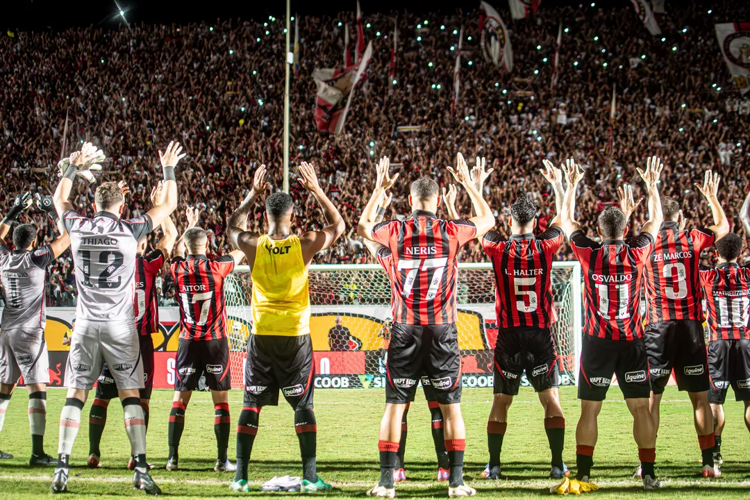 Vitória e Fortaleza se encaram pela 23ª rodada do Brasileirão