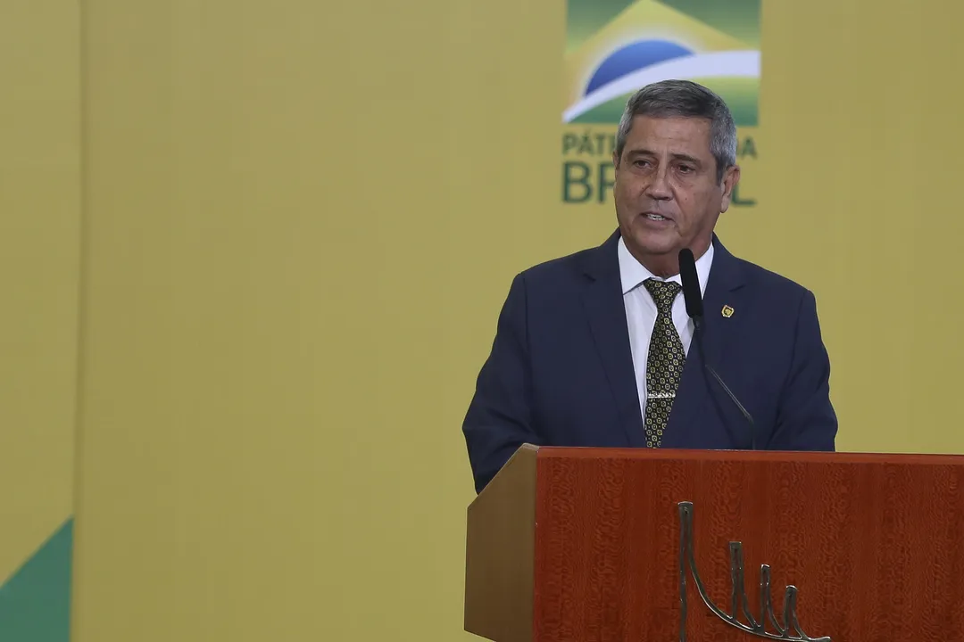 O ministro da Defesa, Walter Braga Netto, participa da cerimônia de Lançamento de Novas Entregas do Programa Renda e Oportunidade