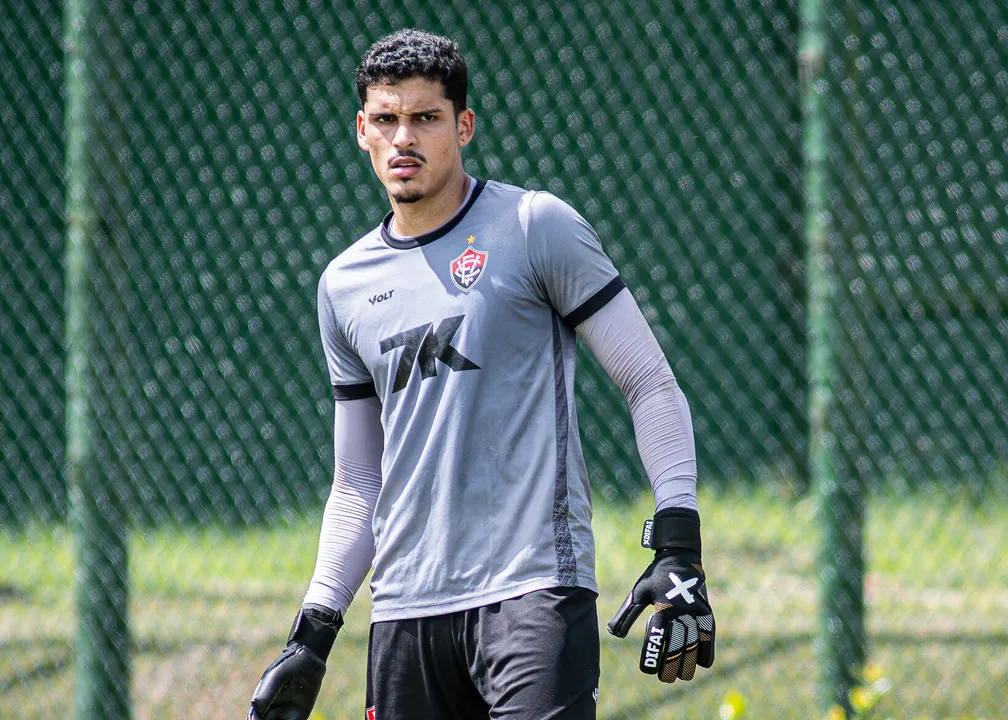 Alexandre Fintelman, goleiro do Vitória