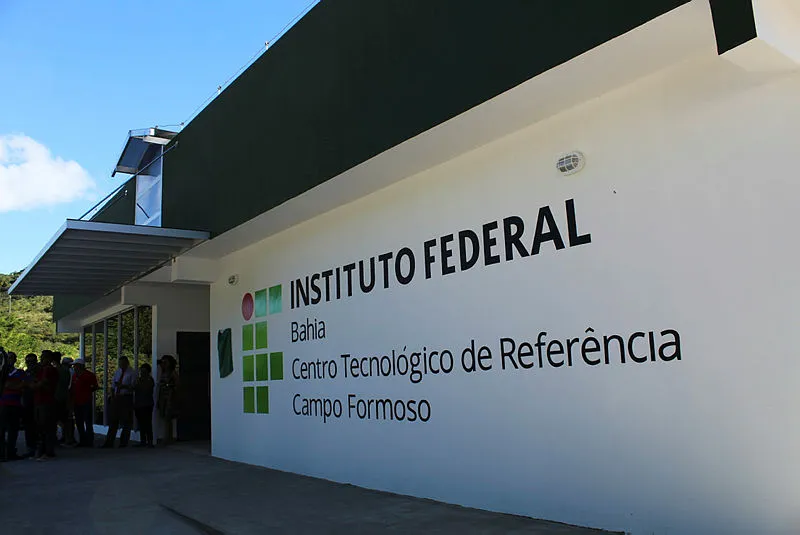 IFBA anuncia vagas com salário de quase R$ 7 mil