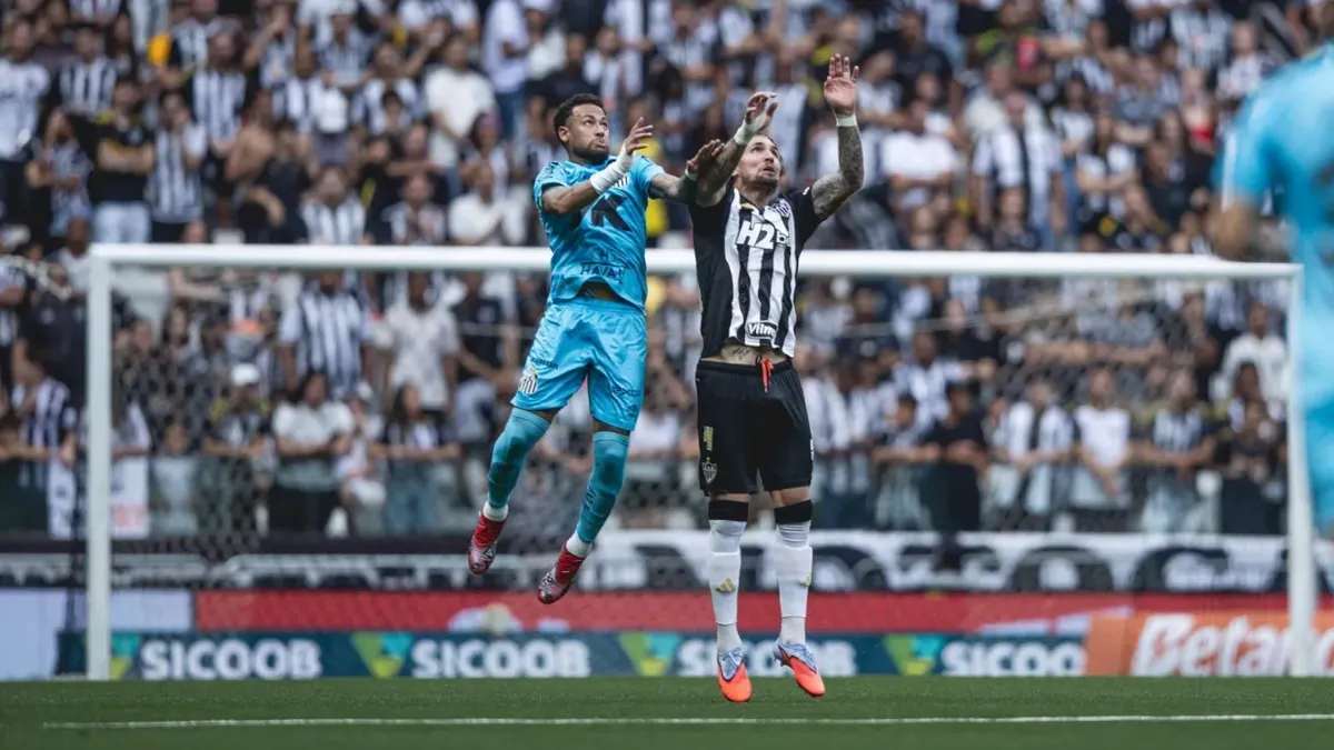 Tietado fora de campo, Neymar passou em branco no confronto contra o Atlético Mineiro