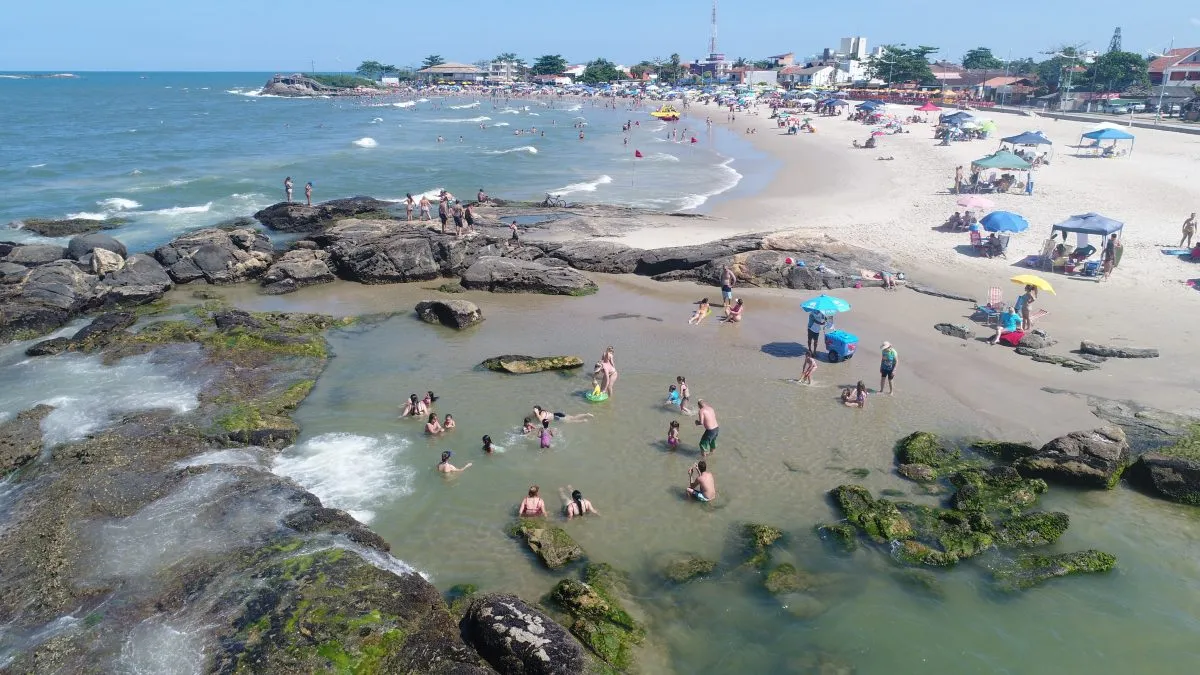 Praia em Itapoá