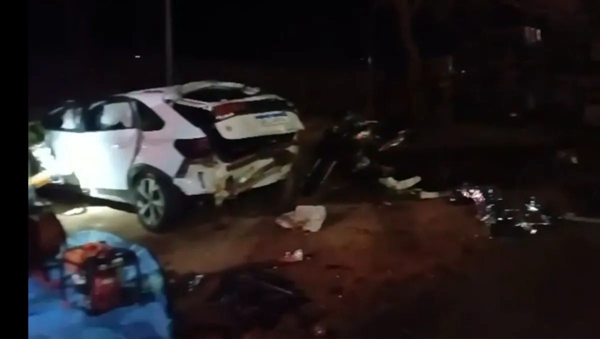 Ocorrência envolveu um carro de passeio, uma caminhonete, uma motociclista e um caminhão.