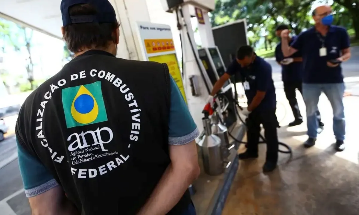 Postos de combustíveis de Salvador são fiscalizados