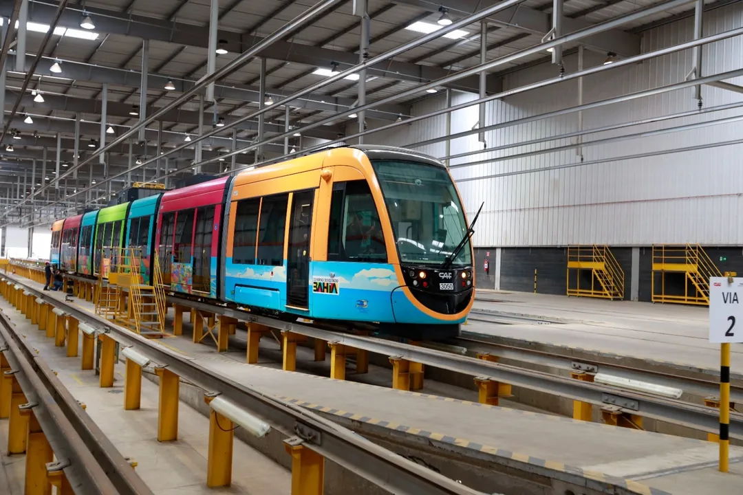 Primeiro trem do VLT chega a Salvador ainda este ano