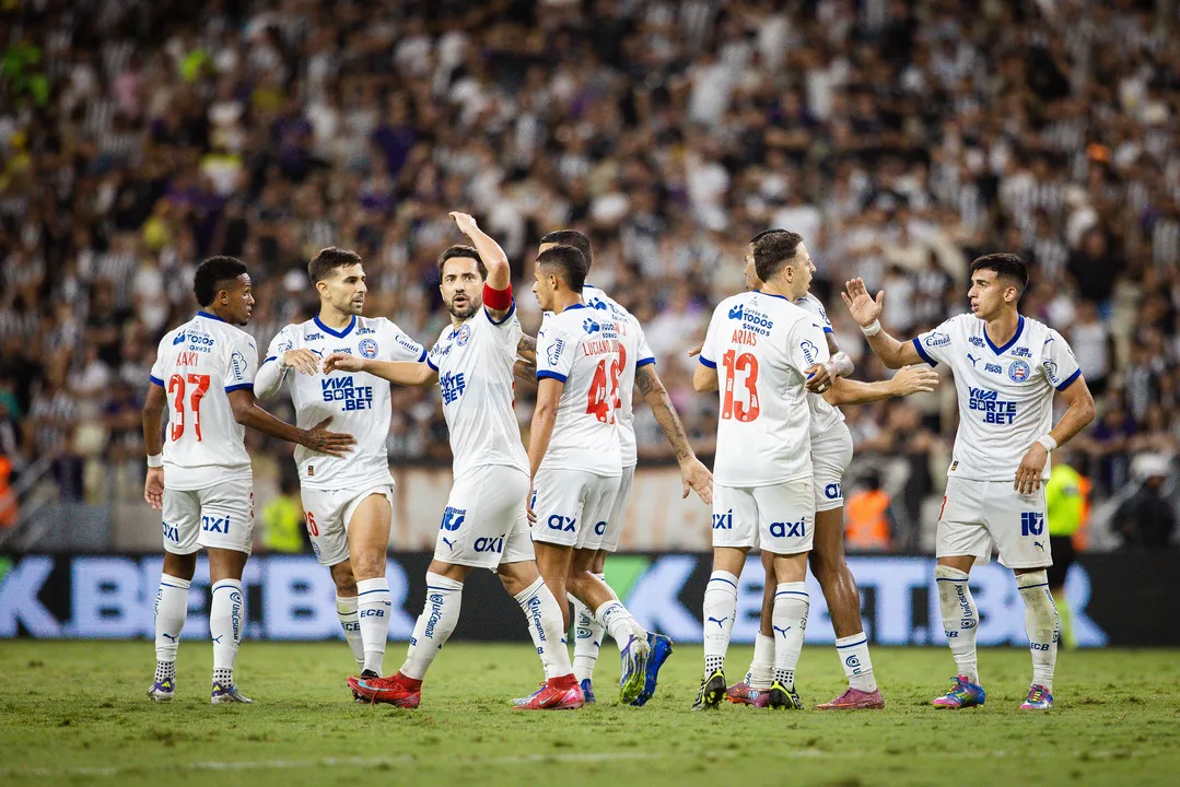 O técnico Rogério Ceni, do Bahia, revelou a meta do clube na reta final do Campeonato Brasileiro: garantir uma vaga na Libertadores. O treinador destacou a importância de lutar pela permanência no G-6 e falou sobre o momento da equipe.