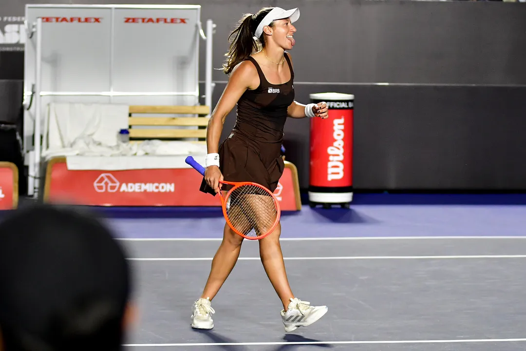 Luisa Stefani garantiu vaga na final do SP Ope