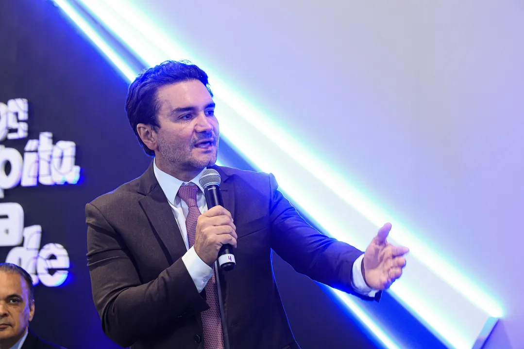 Celso Sabino deve deixar chefia do Ministério do Turismo em breve.