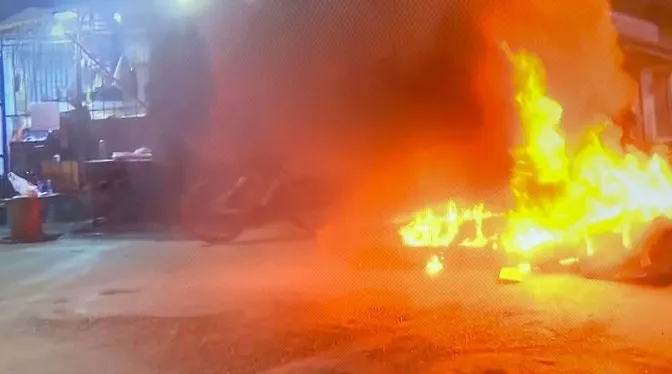 Por conta da insegurança, a circulação do transporte coletivo foi suspensa no bairro até a normalização da situação