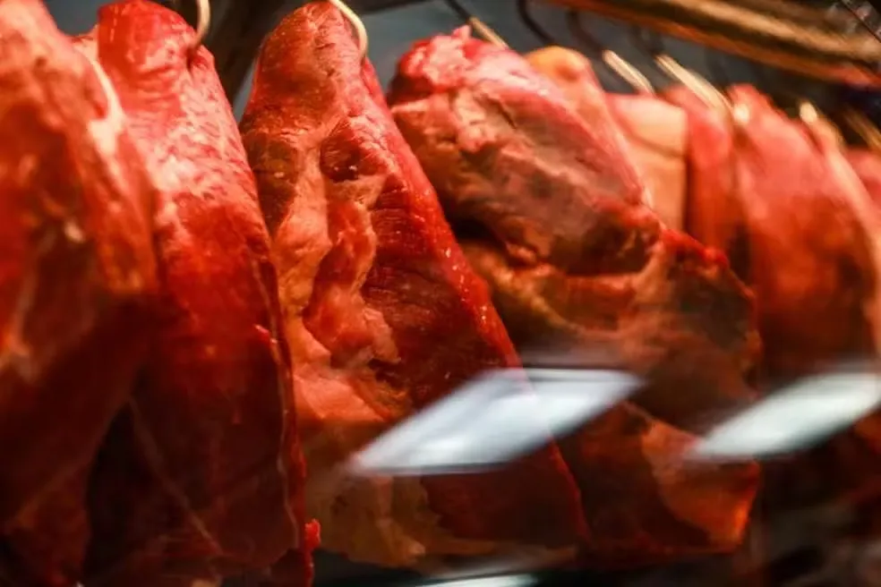 Carne vermelha está na lista de alimentos arriscados