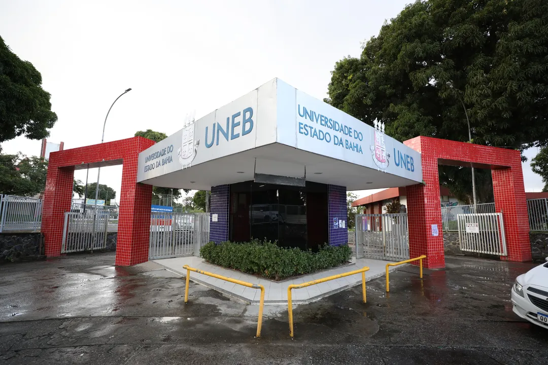 Fachada da Uneb