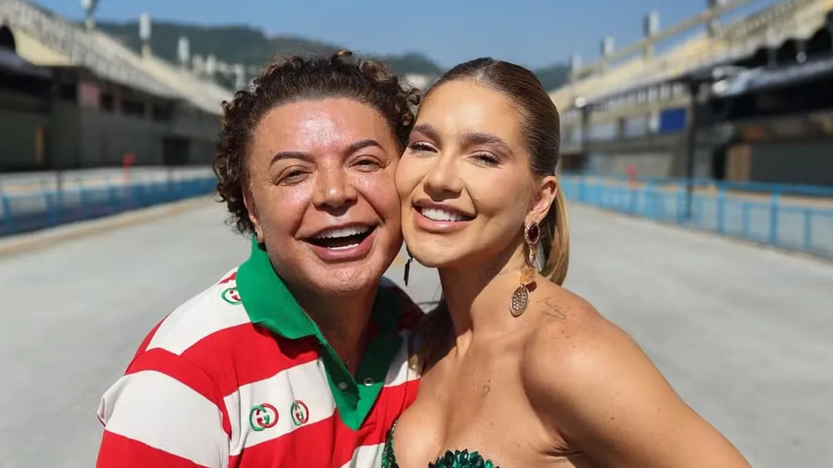 Virginia Fonseca é coroada como rainha de Bateria da Grande Rio
