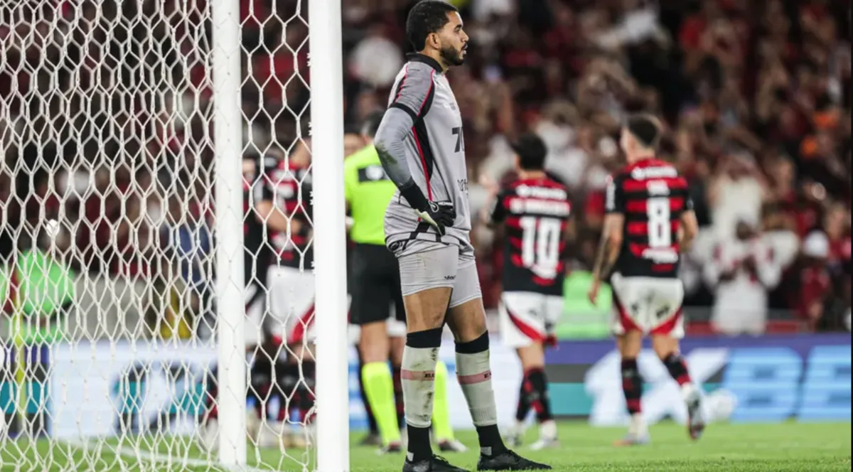 O Vitória enfrenta sua pior fase como visitante na Série A. O clube chega a uma marca de 500 derrotas no século e estabelece um recorde negativo inédito. Confira os números da crise.
