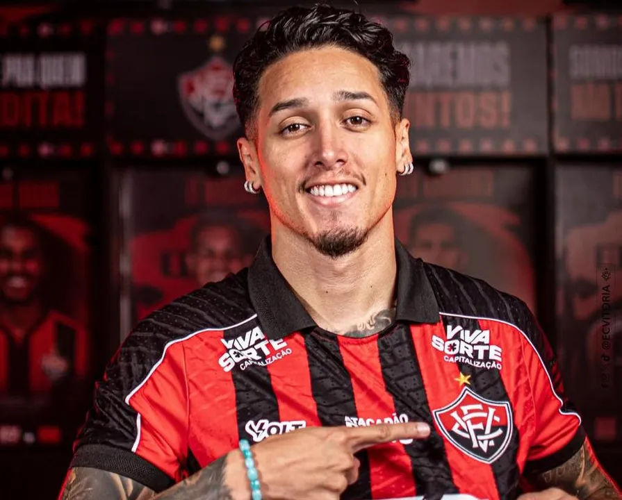 Kike Saverio é o novo reforço do Vitória