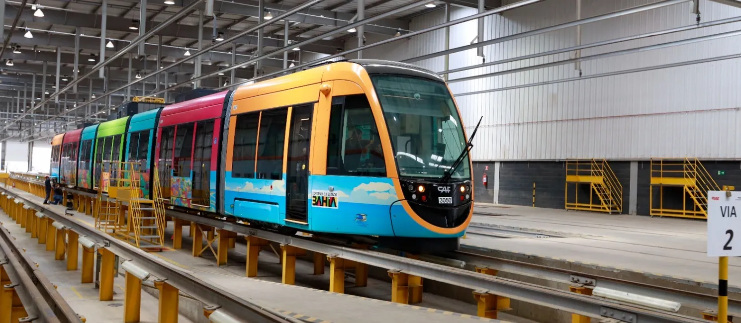 Primeiro trem do VLT chega a Salvador ainda este ano
