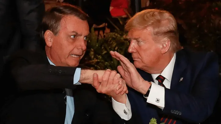 Ano passado Trump voltou ao poder e este ano Bolsonaro está a caminho da cadeia