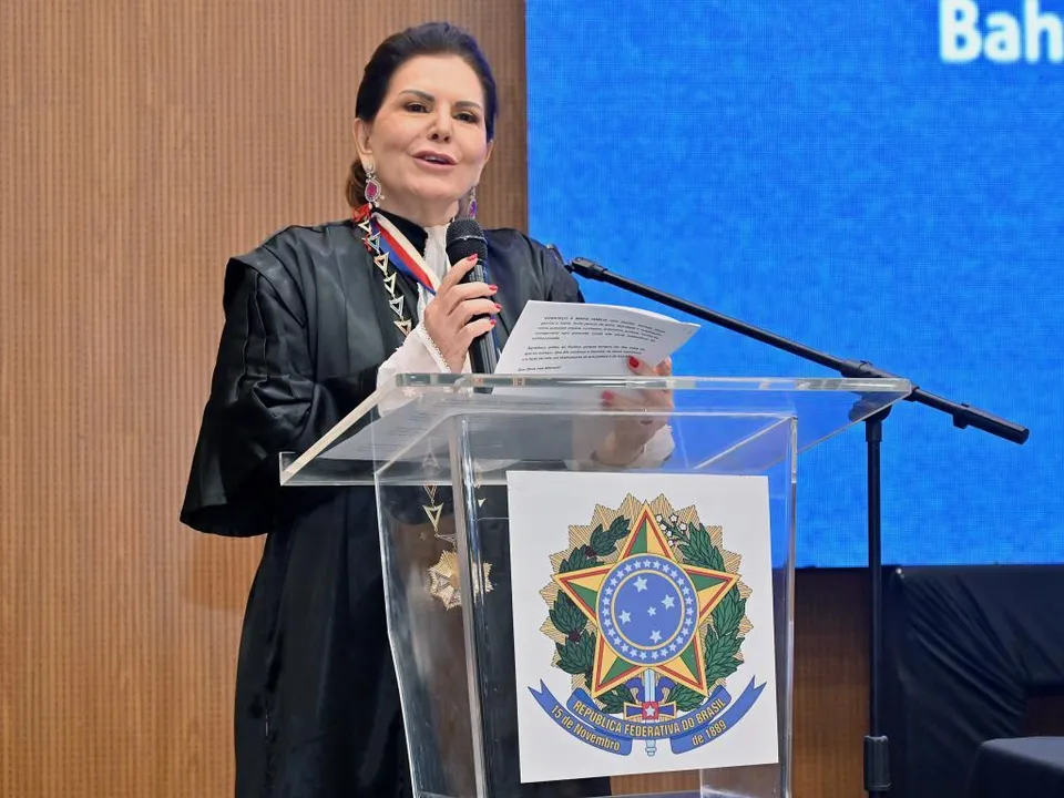 Nova presidente do TRT-BA, desembargadora Ivana Magaldi