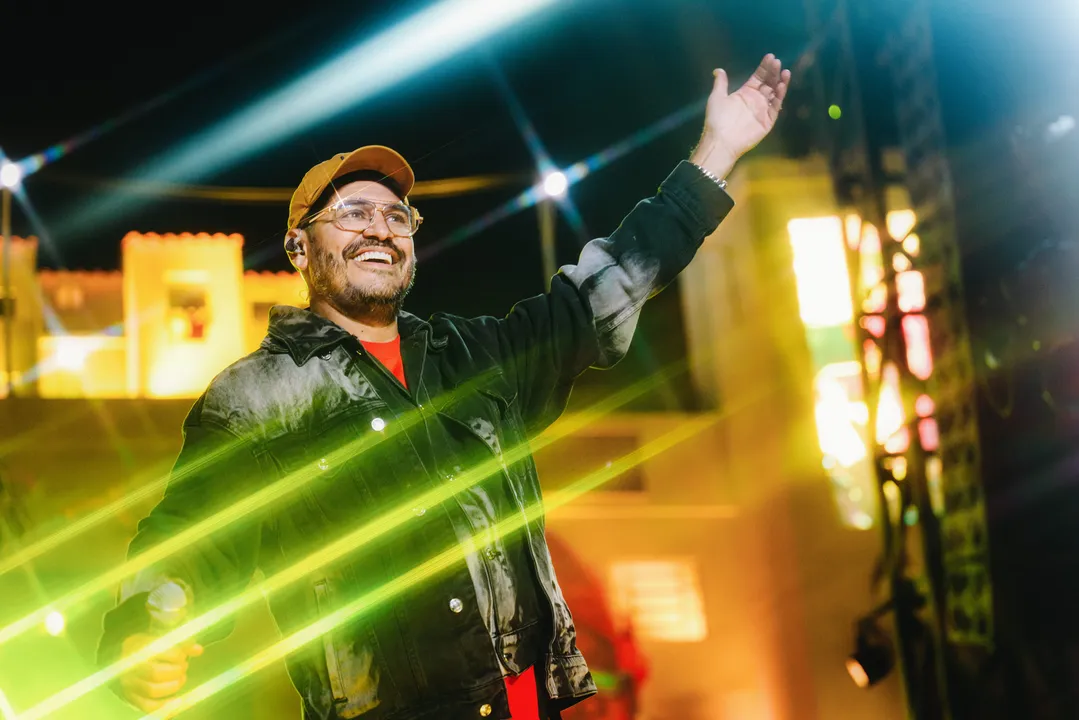 Criolo revisita clássicos e novidades em apresentação especial