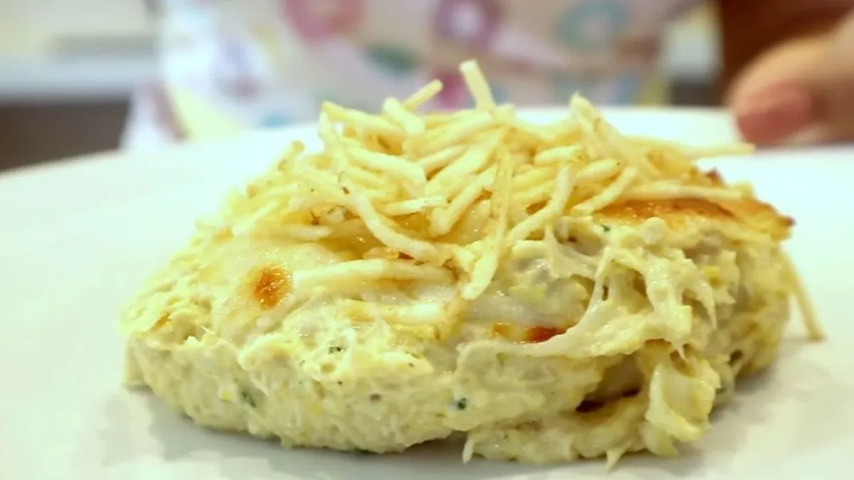 Fricassê de frango tem receita fácil