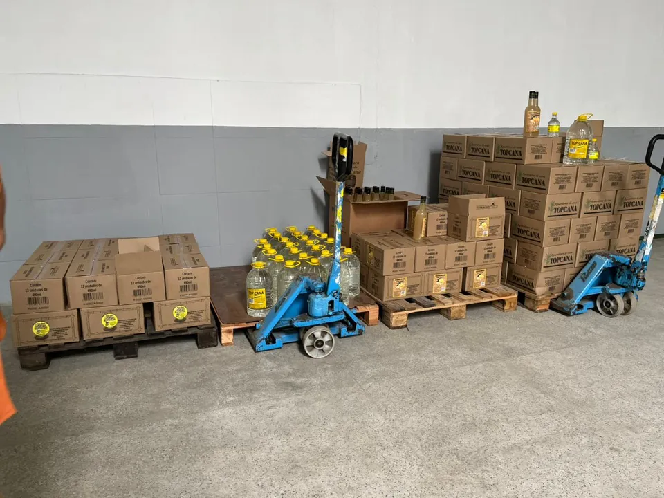Imagem ilustrativa da imagem Metanol: amostras de bebidas vão para análise em Salvador