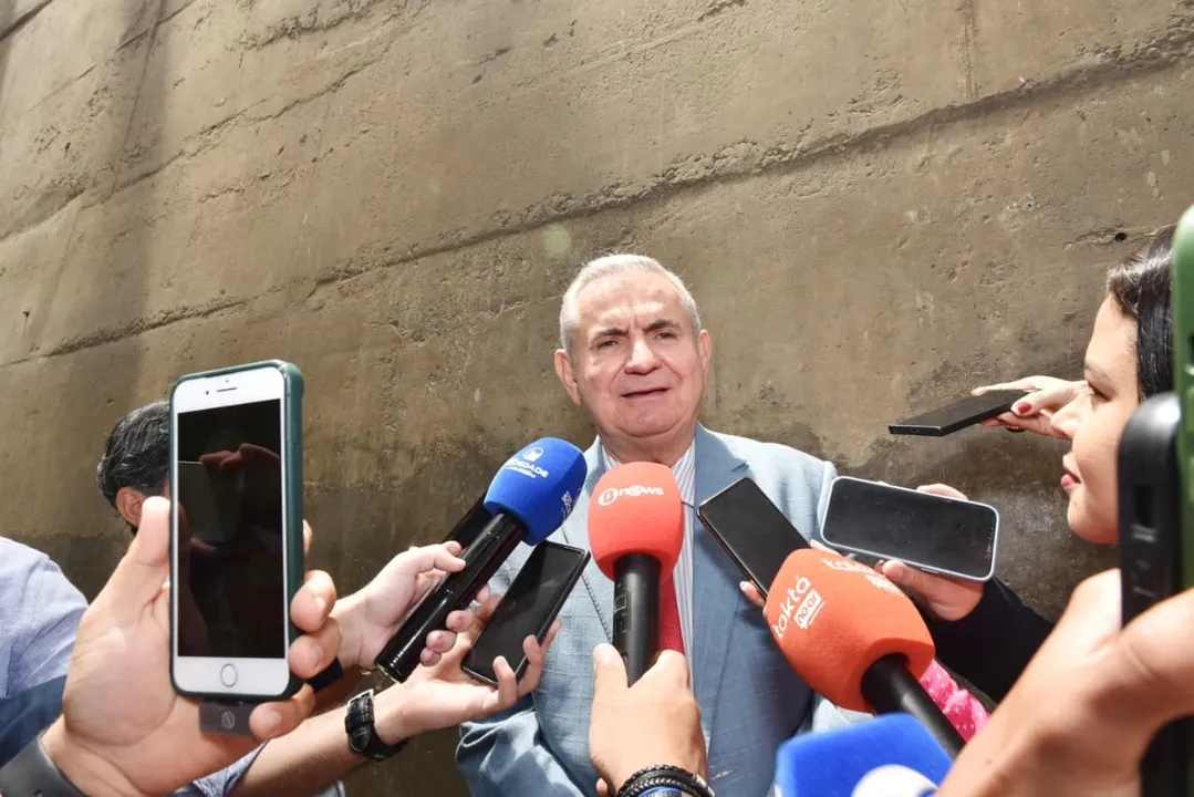 Questionado sobre alternativas para evitar conflitos na disputa pelo Senado, Coronel mencionou a possibilidade de propor uma mudança na lei