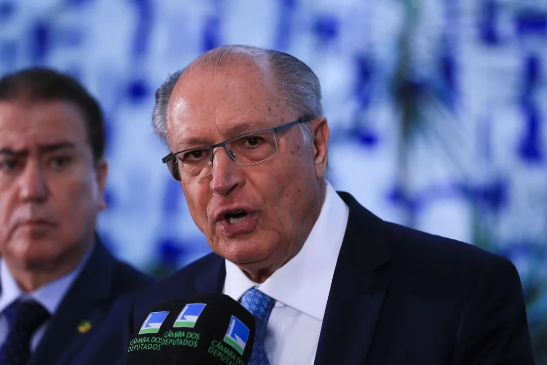 Ainda de acordo com Alckmin, o objetivo é reduzir a taxação "o mais rápido possível"